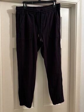 Athleta Farallon Jogger Black Size:4